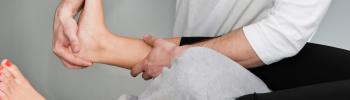 Tratamiento Osteopático para Esguince de Tobillo en FisioClinics Bilbao