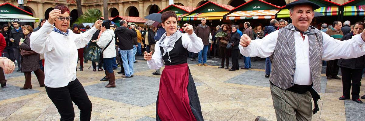 Santo Tomás en Bilbao: consejos para evitar dolores de piernas, rodillas y espalda mientras disfrutas la feria