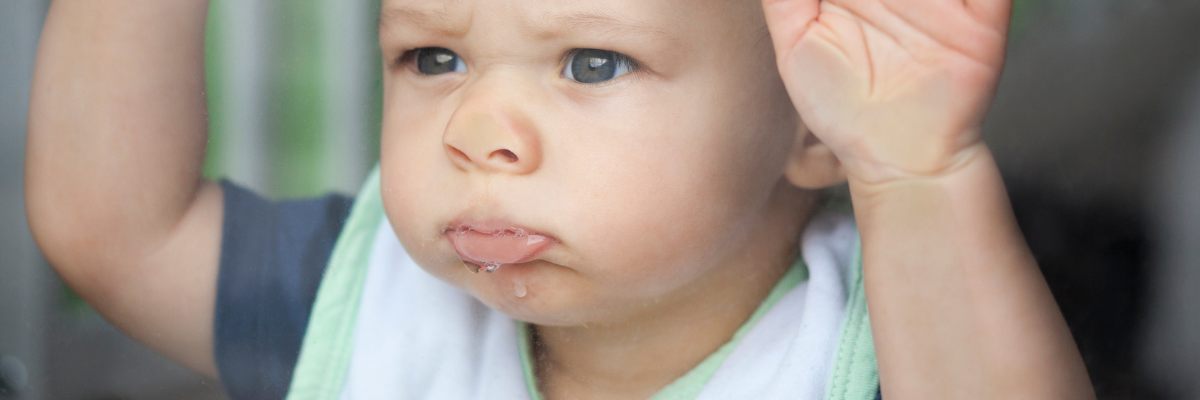 Reflujo y Desarrollo Infantil: Cómo el Malestar Digestivo Puede Afectar al Crecimiento y el Bienestar
